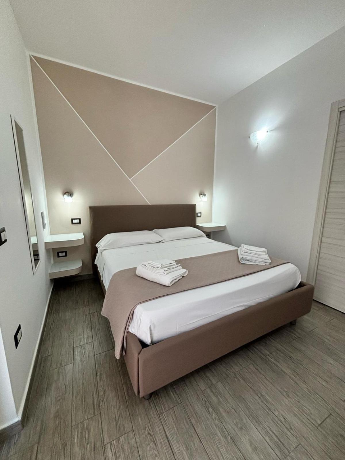 トロペーア Residenza Magnolia Bed & Breakfast エクステリア 写真