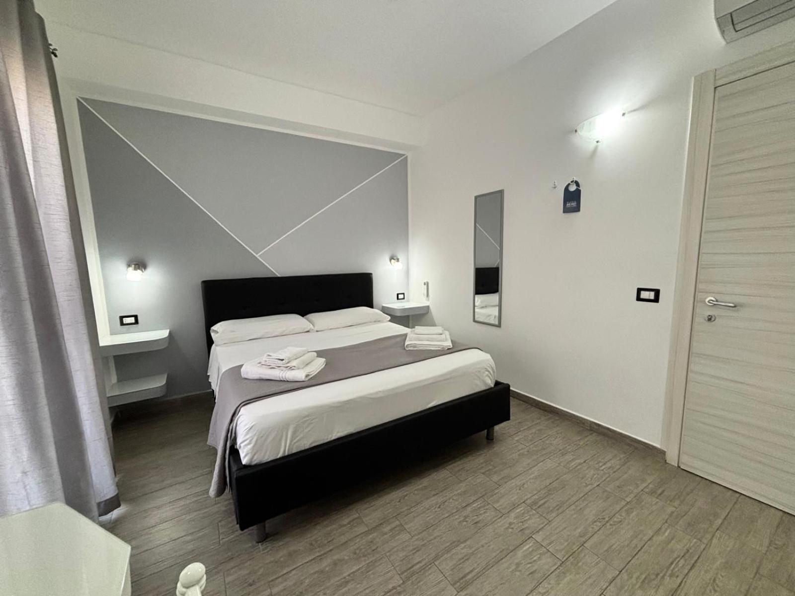 トロペーア Residenza Magnolia Bed & Breakfast エクステリア 写真