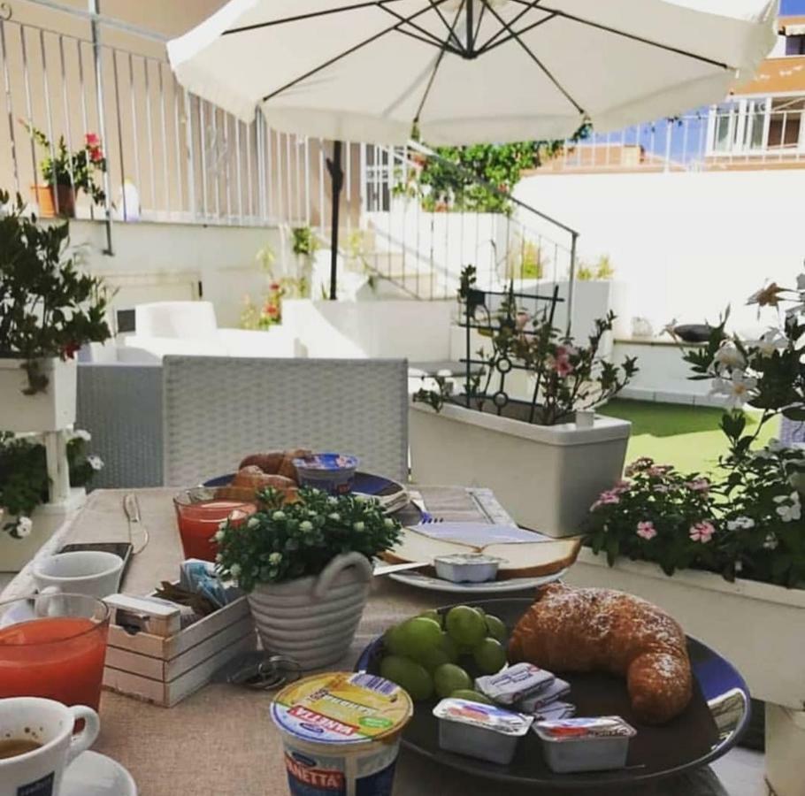 トロペーア Residenza Magnolia Bed & Breakfast エクステリア 写真